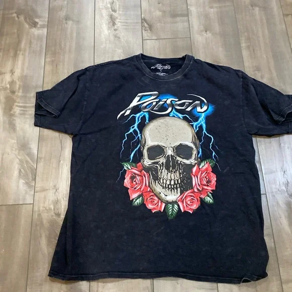 Poison Unisex License Graphic Tee. Size Large. - Picture 2 of 3